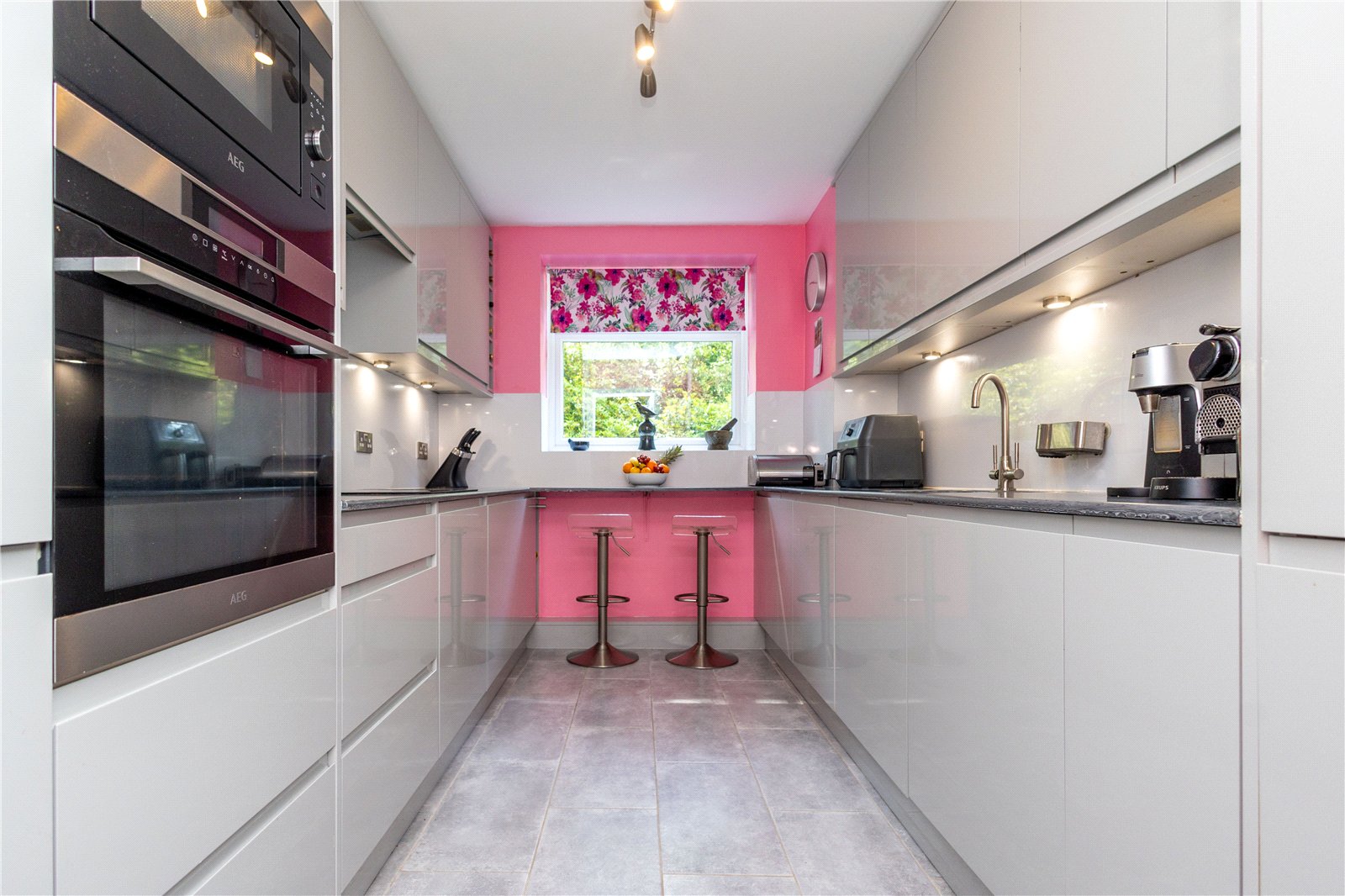 3 bed ground floor flat for sale in Western Road, Canford Cliffs, Poole, Dorset, BH13  - Property Image 4