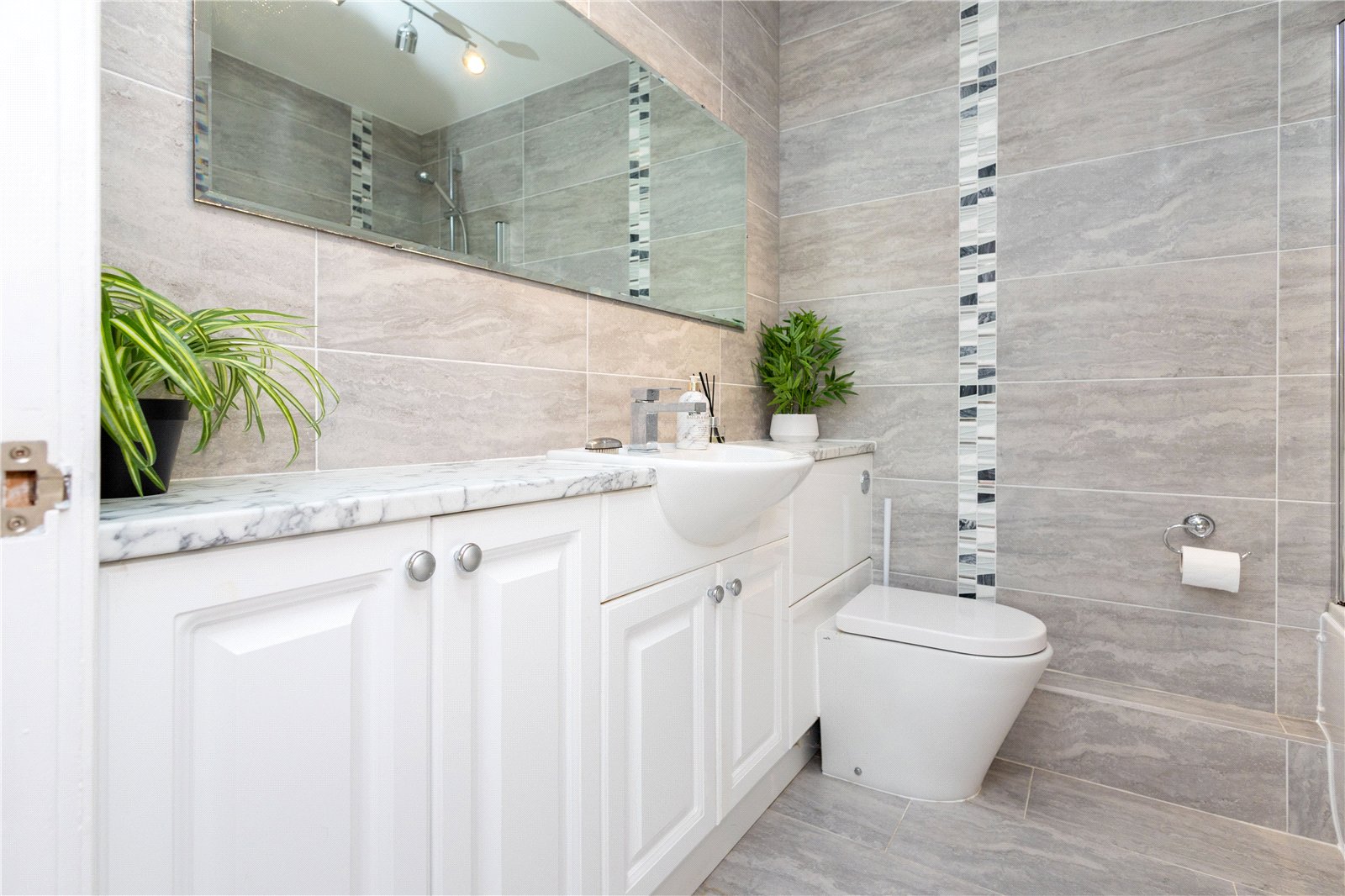 3 bed ground floor flat for sale in Western Road, Canford Cliffs, Poole, Dorset, BH13 14