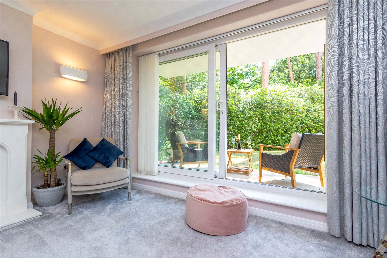 3 bed ground floor flat for sale in Western Road, Canford Cliffs, Poole, Dorset, BH13 19