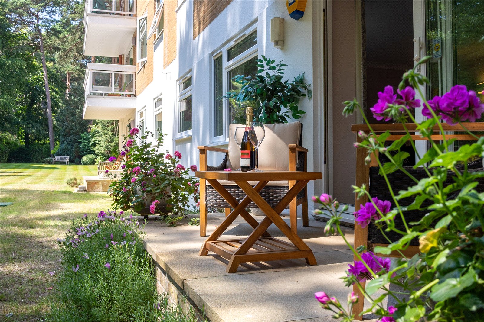 3 bed ground floor flat for sale in Western Road, Canford Cliffs, Poole, Dorset, BH13 23