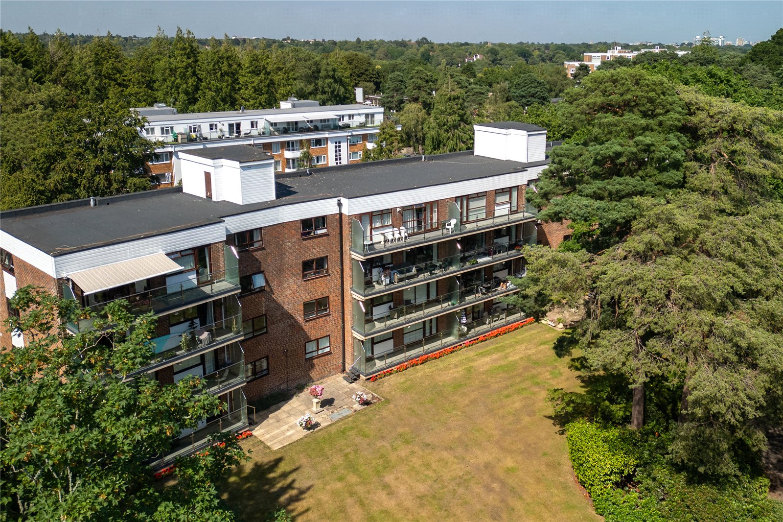 3 bed apartment for sale in Western Road, Canford Cliffs, Poole, Dorset, BH13  - Property Image 13