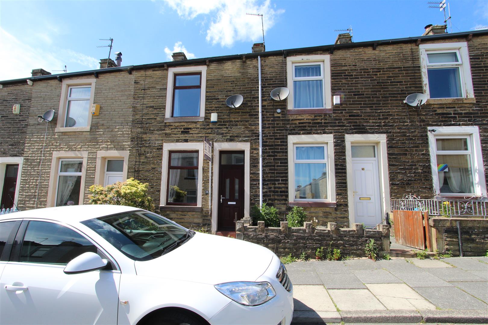 2 bed house to rent in Oak Street, Burnley  - Property Image 1