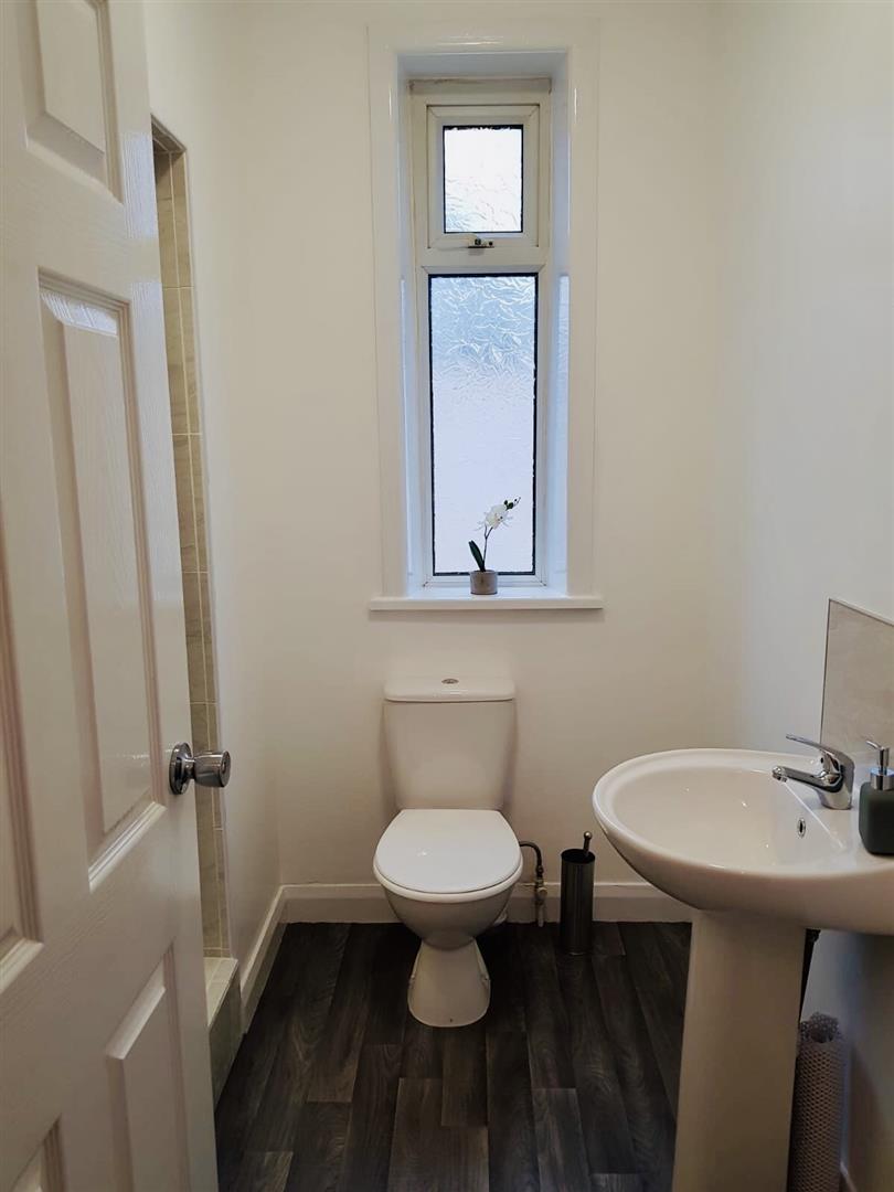 1 bed house share to rent in Queensberry Road, Burnley 2