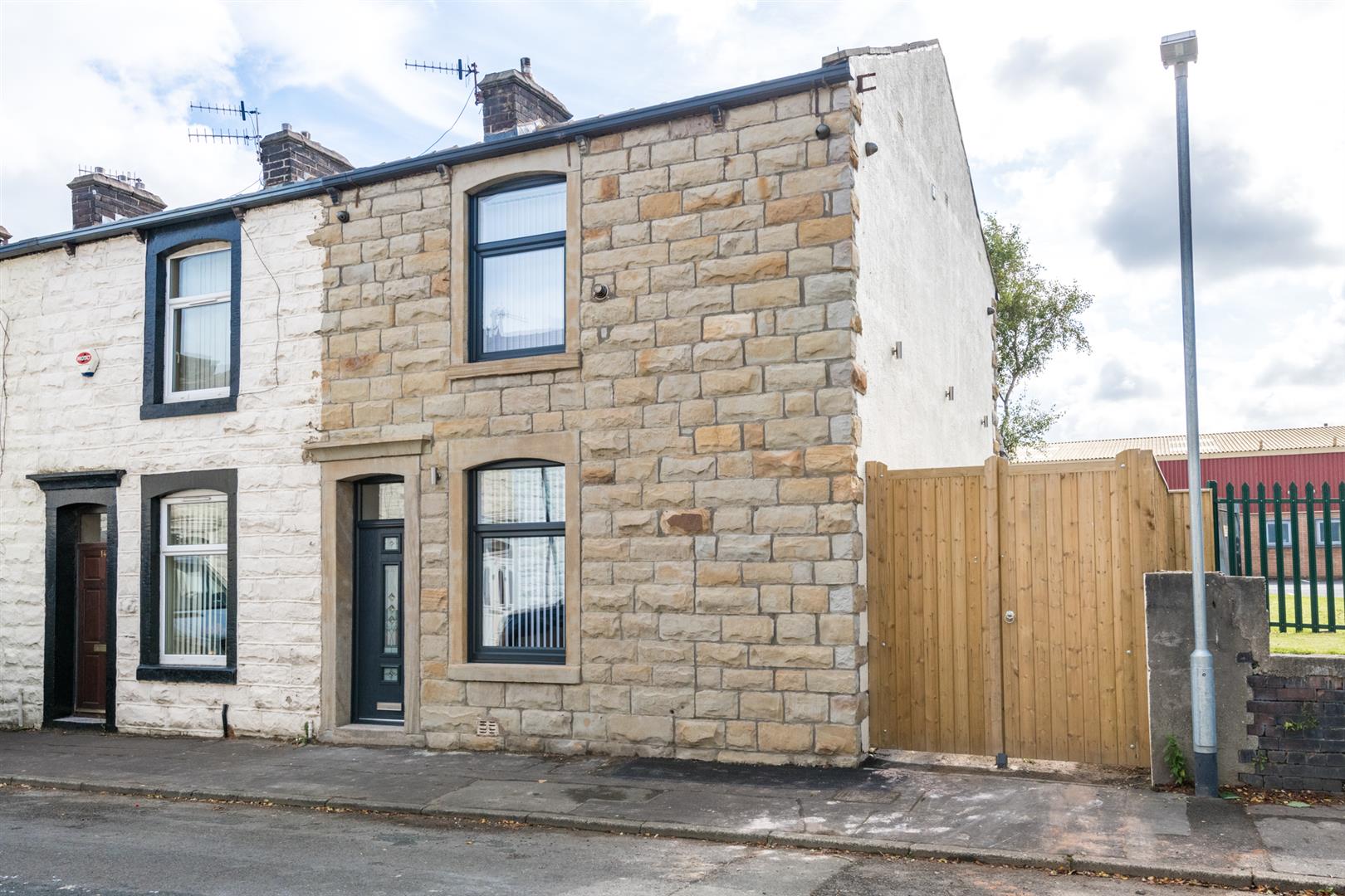 1 bed house share to rent in Dean Street, Burnley, BB11