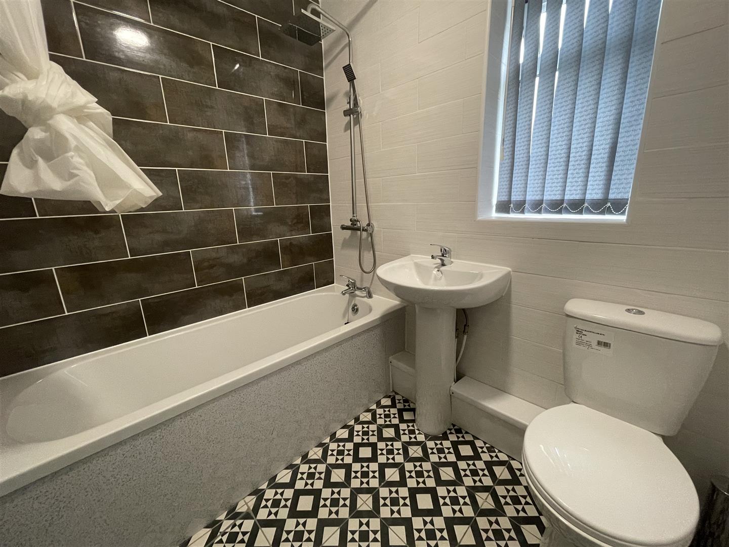 2 bed house to rent in Cleaver Street, Burnley  - Property Image 3