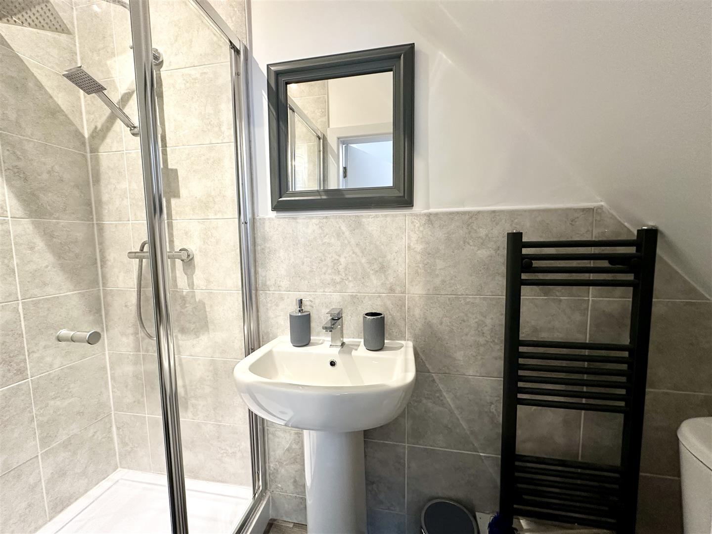 1 bed house share to rent in Berry Street, Burnley  - Property Image 9