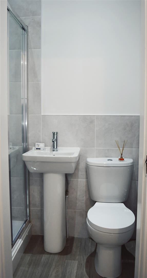 1 bed house share to rent in Woodbine Road, Burnley, BB12