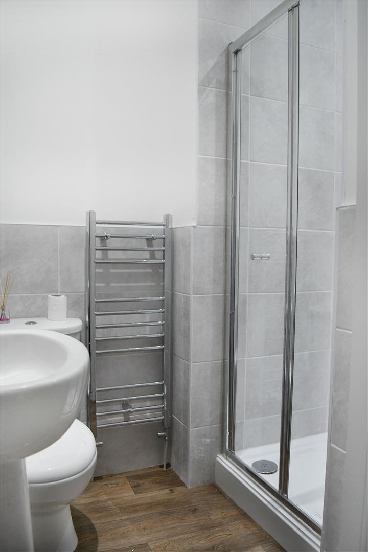 1 bed house share to rent in Woodbine Road, Burnley 11