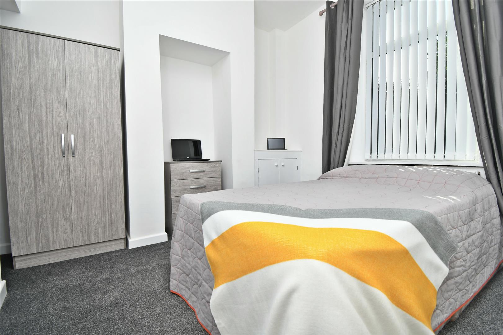 1 bed house share to rent in Hart Street, Burnley  - Property Image 1