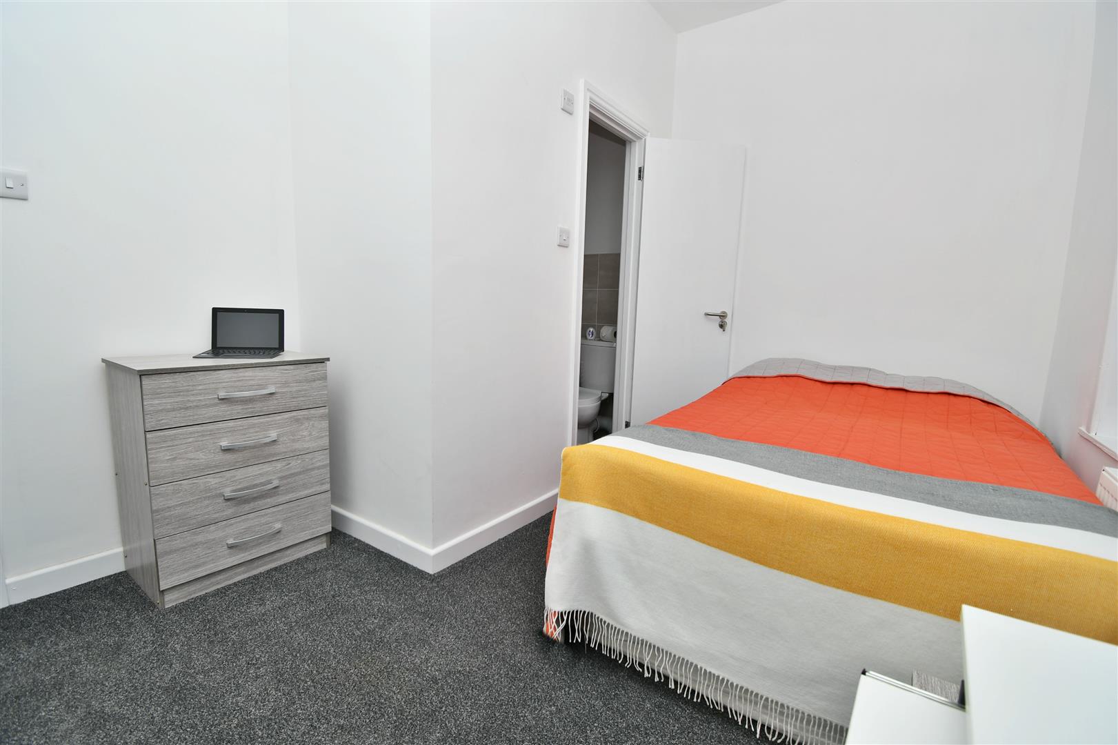 1 bed house share to rent in Hart Street, Burnley 6