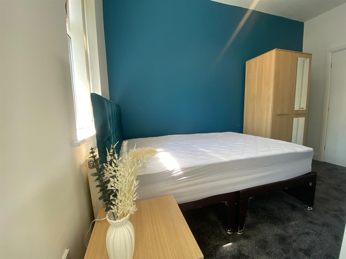1 bed house share to rent in Prestwich Street, Burnley 1