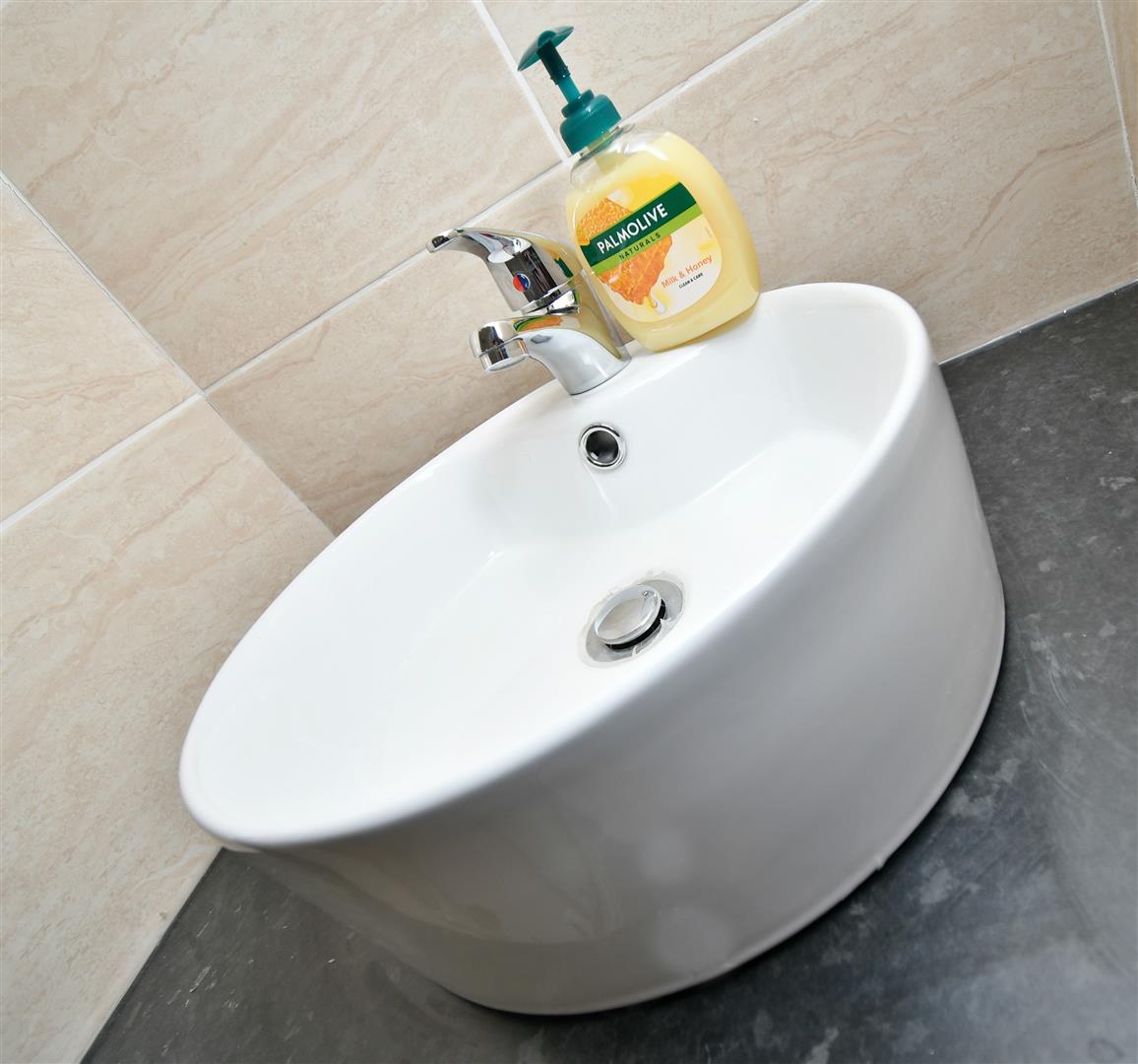 1 bed house to rent in Prestwich Street, Burnley  - Property Image 6