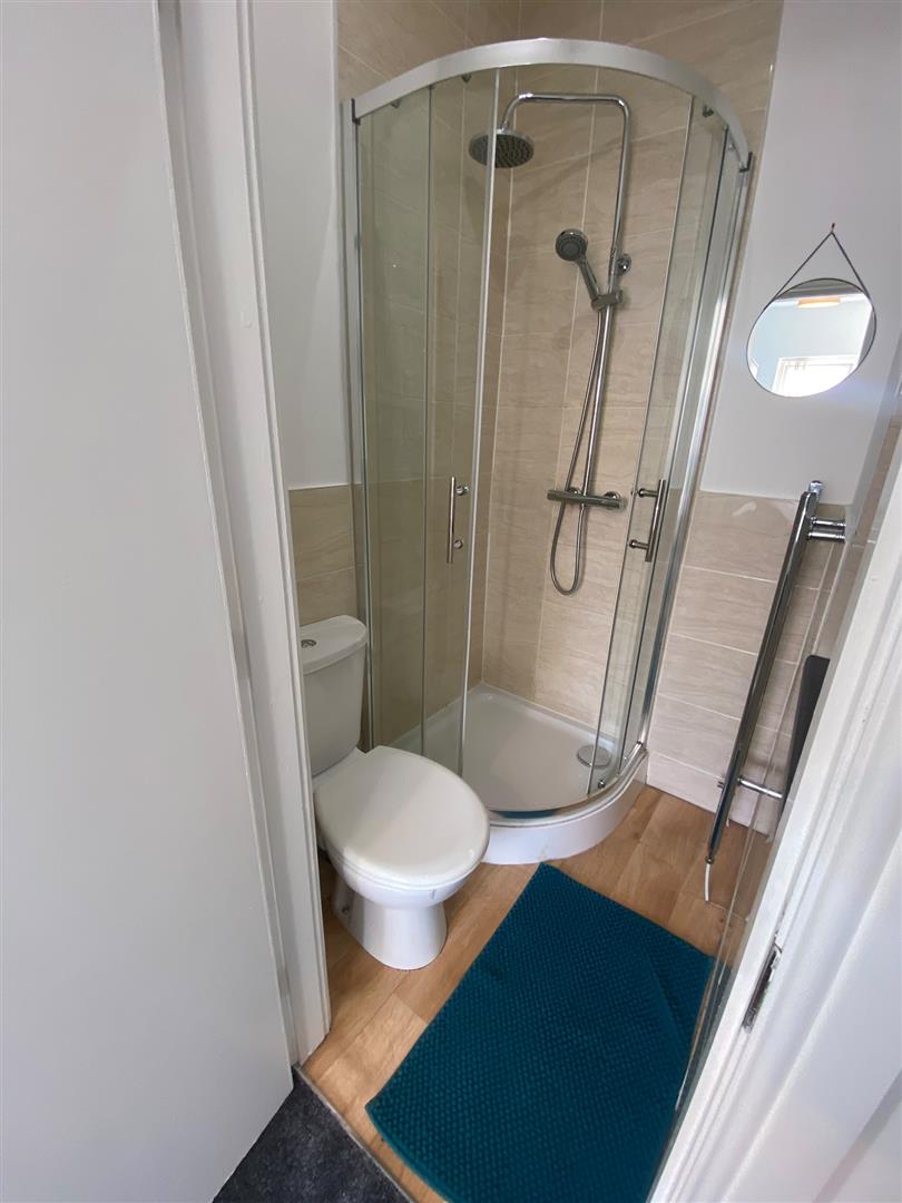 1 bed house share to rent in Prestwich Street, Burnley 4