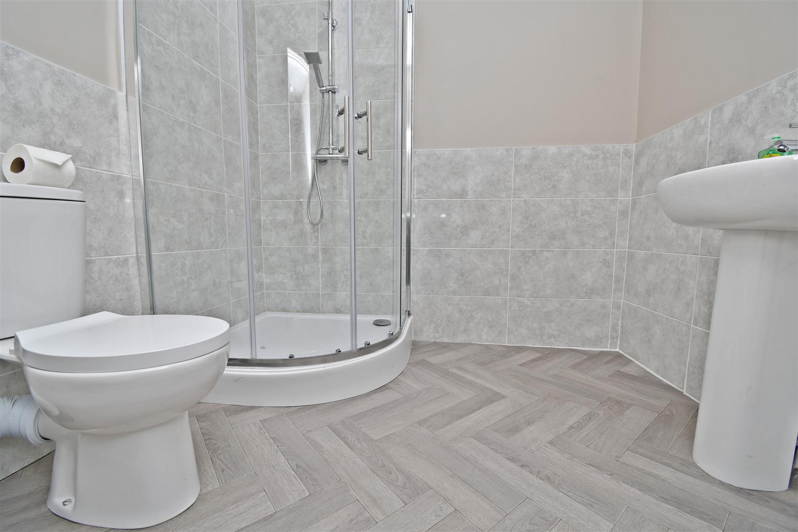 1 bed house share to rent in Coal Clough Lane, Burnley 3