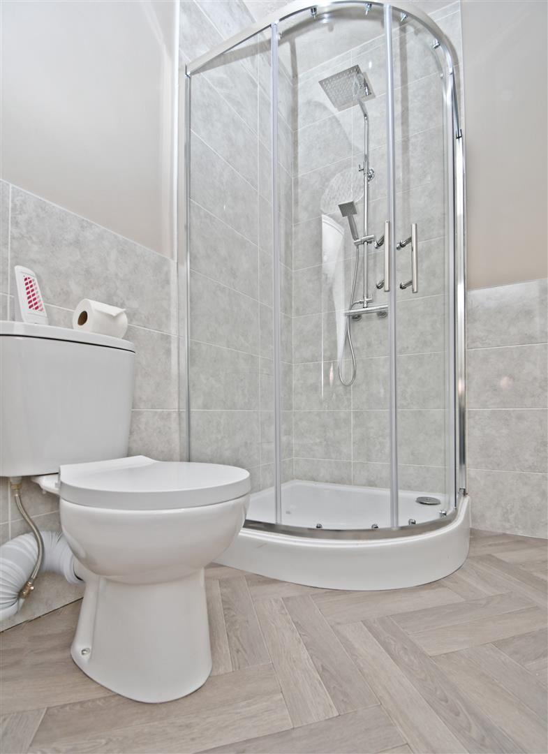1 bed house share to rent in Coal Clough Lane, Burnley 4