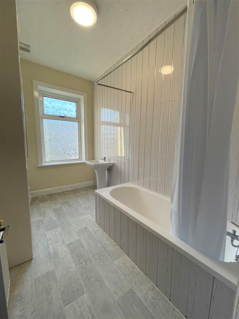 1 bed house share to rent in Nairne Street, Burnley  - Property Image 3