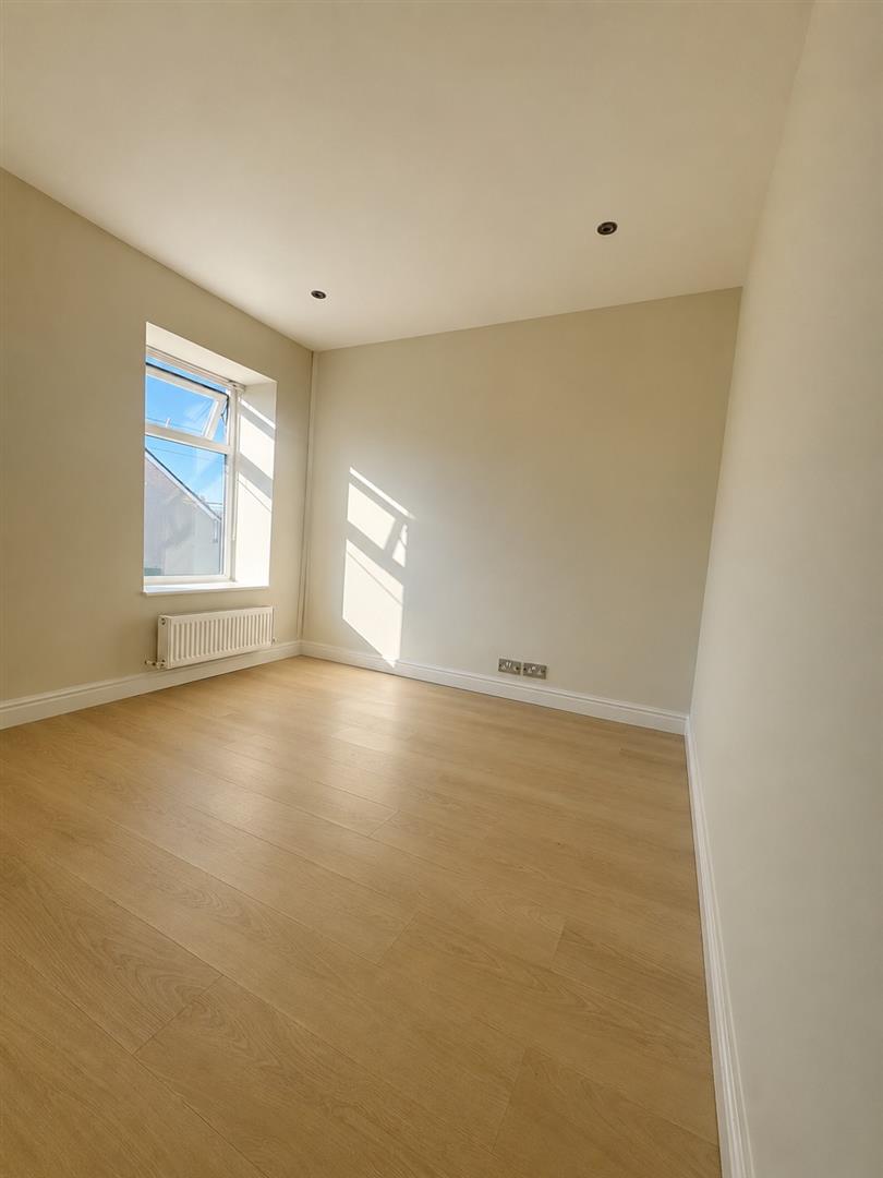 2 bed house to rent in Dean Street, Burnley 4