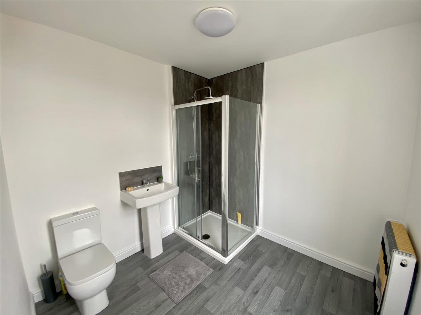 1 bed house share to rent in Briercliffe Road, Burnley 3