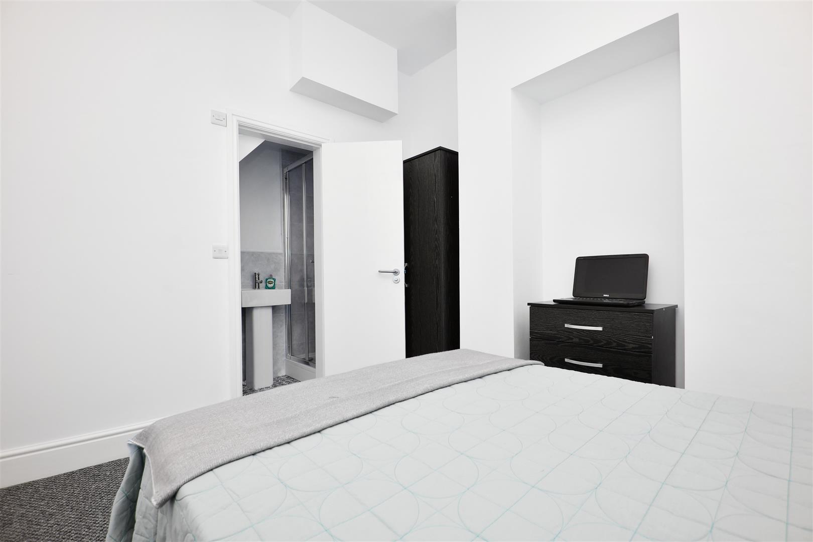 1 bed house share to rent in Towneley Street, Burnley  - Property Image 3