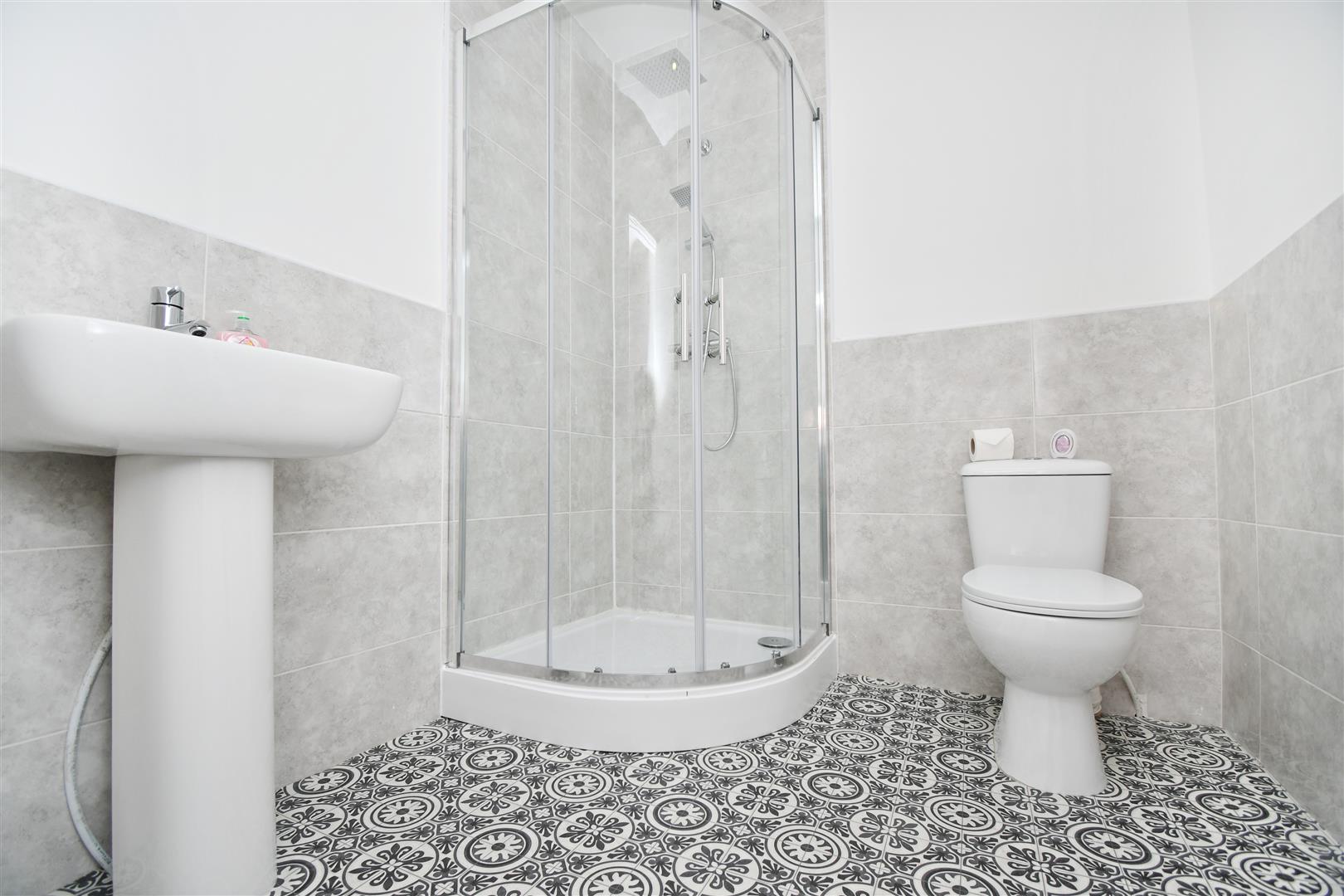 1 bed house share to rent in Towneley Street, Burnley 10