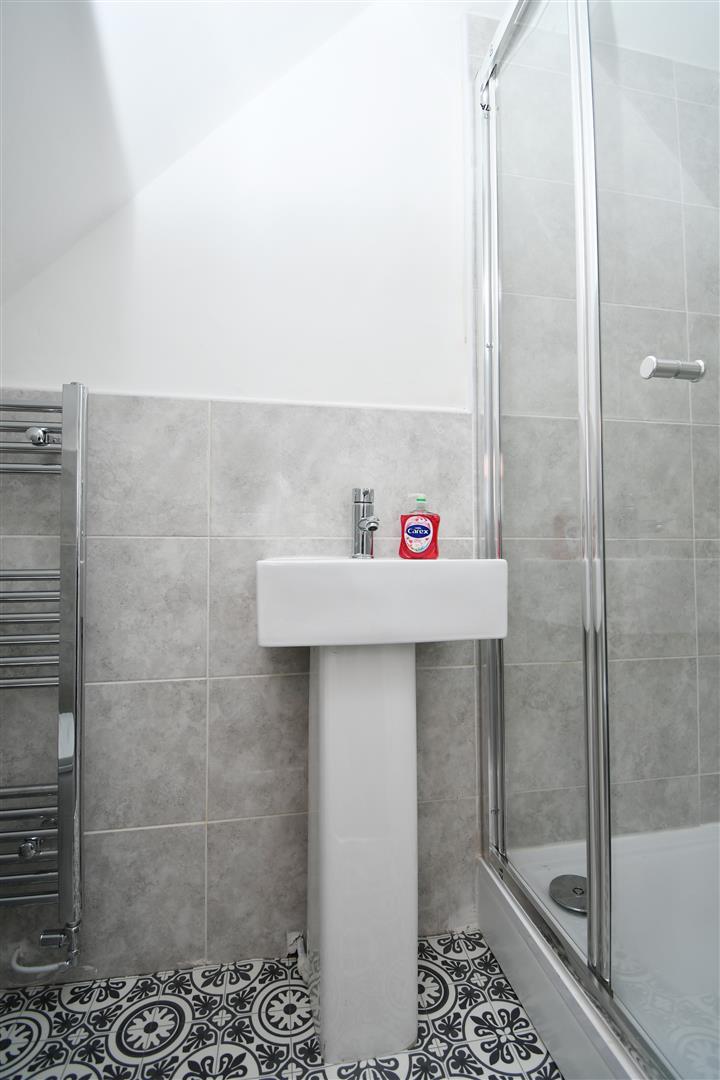 1 bed house share to rent in Towneley Street, Burnley 2