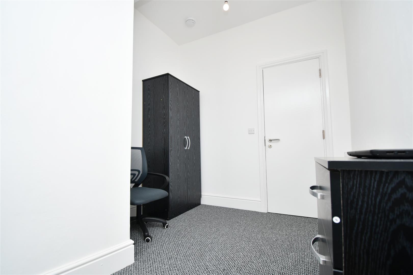 1 bed house share to rent in Towneley Street, Burnley 4