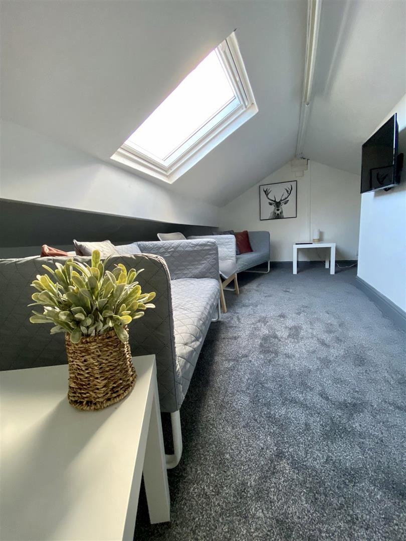 1 bed house share to rent in Woodbine Road, Burnley 5