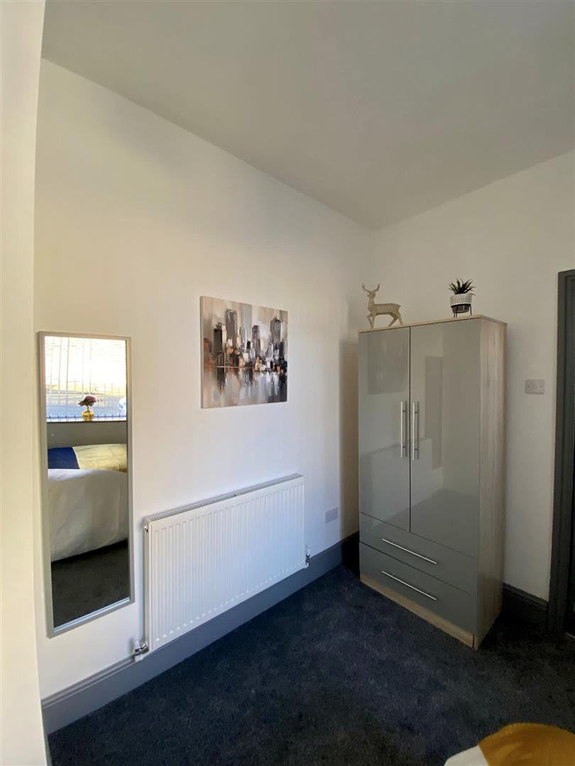 1 bed house share to rent in Woodbine Road, Burnley 2