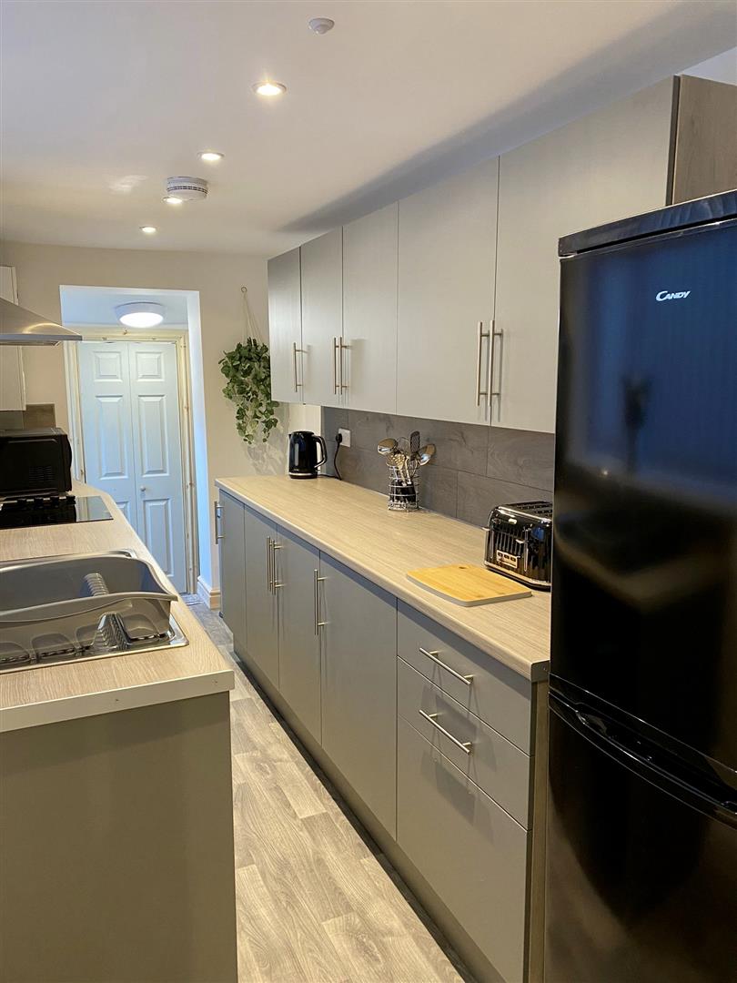 1 bed house share to rent in Albion Street, Burnley 5