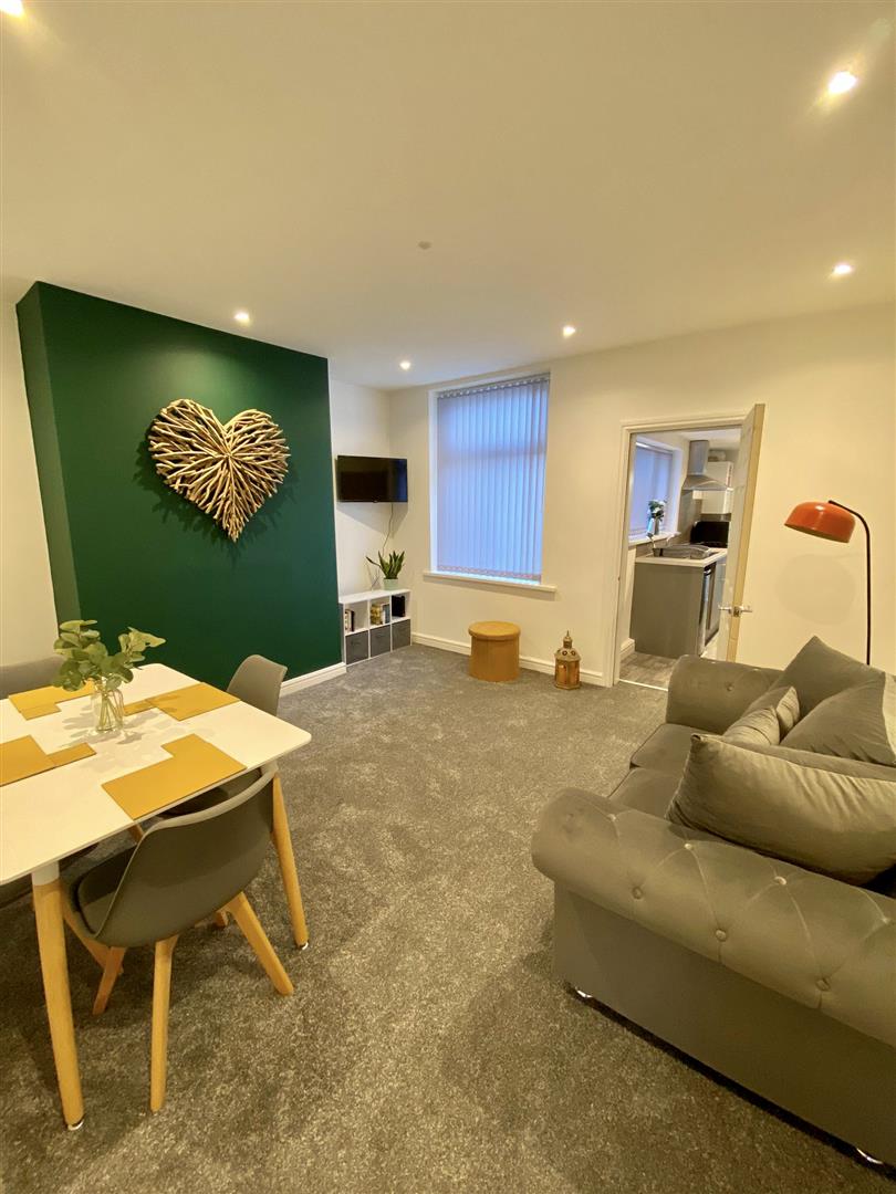 1 bed house share to rent in Albion Street, Burnley 8