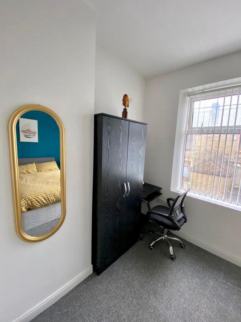 1 bed house share to rent in Harold Street, Burnley 2