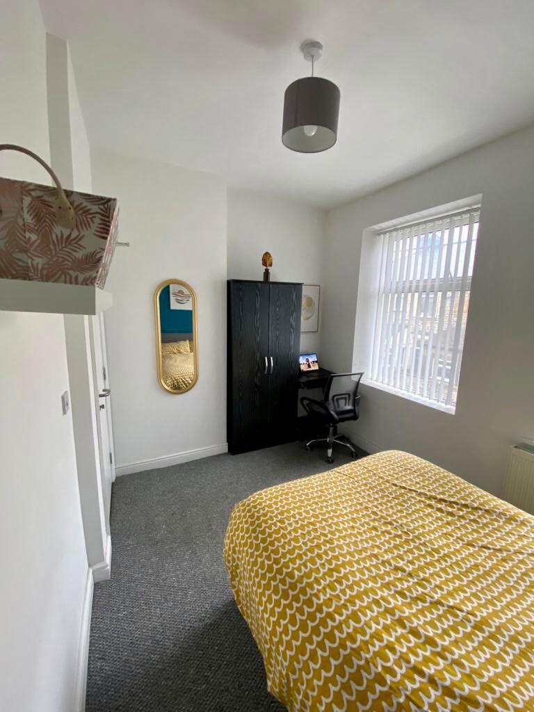 1 bed house share to rent in Harold Street, Burnley 13