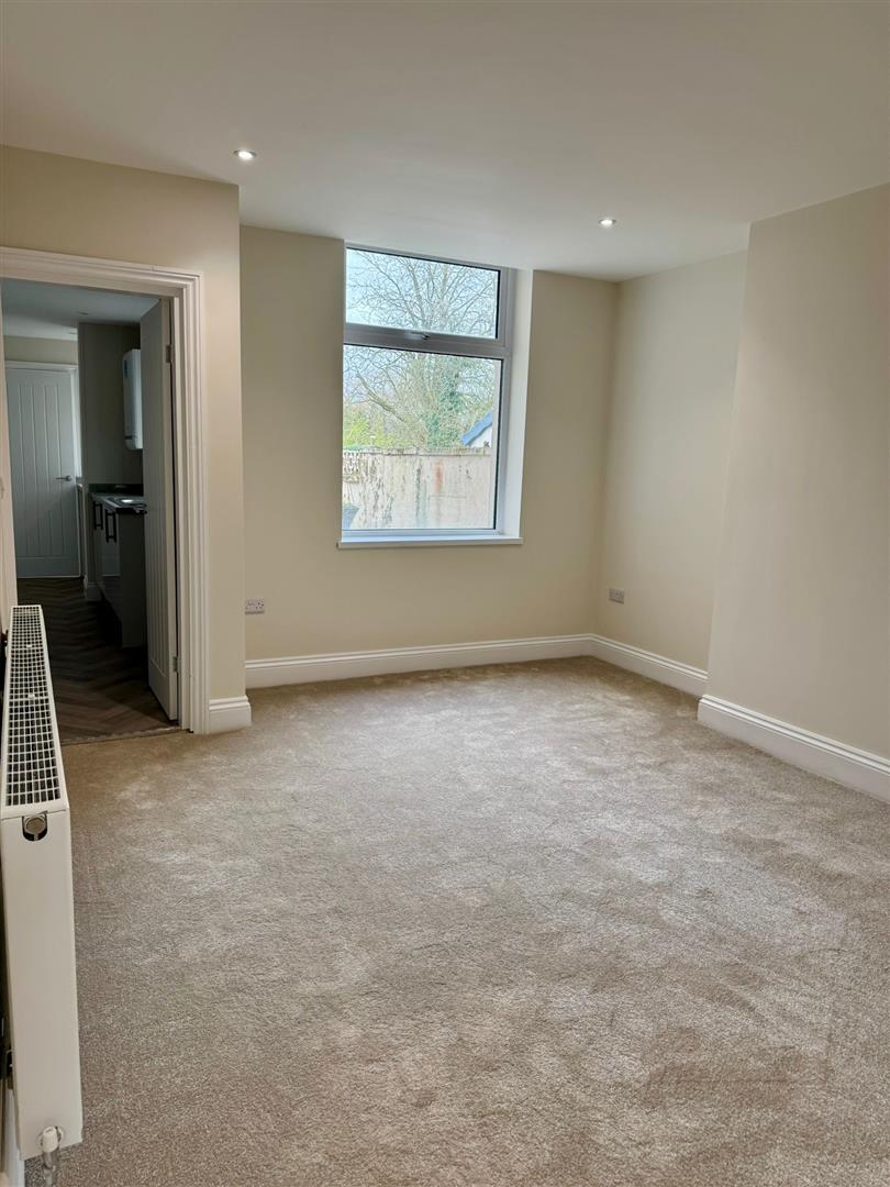 3 bed house to rent in Coal Clough Lane, Burnley  - Property Image 4