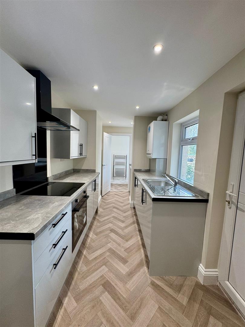 3 bed house to rent in Coal Clough Lane, Burnley  - Property Image 9