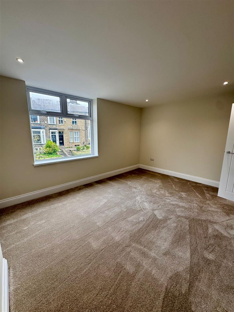 3 bed house to rent in Coal Clough Lane, Burnley 15