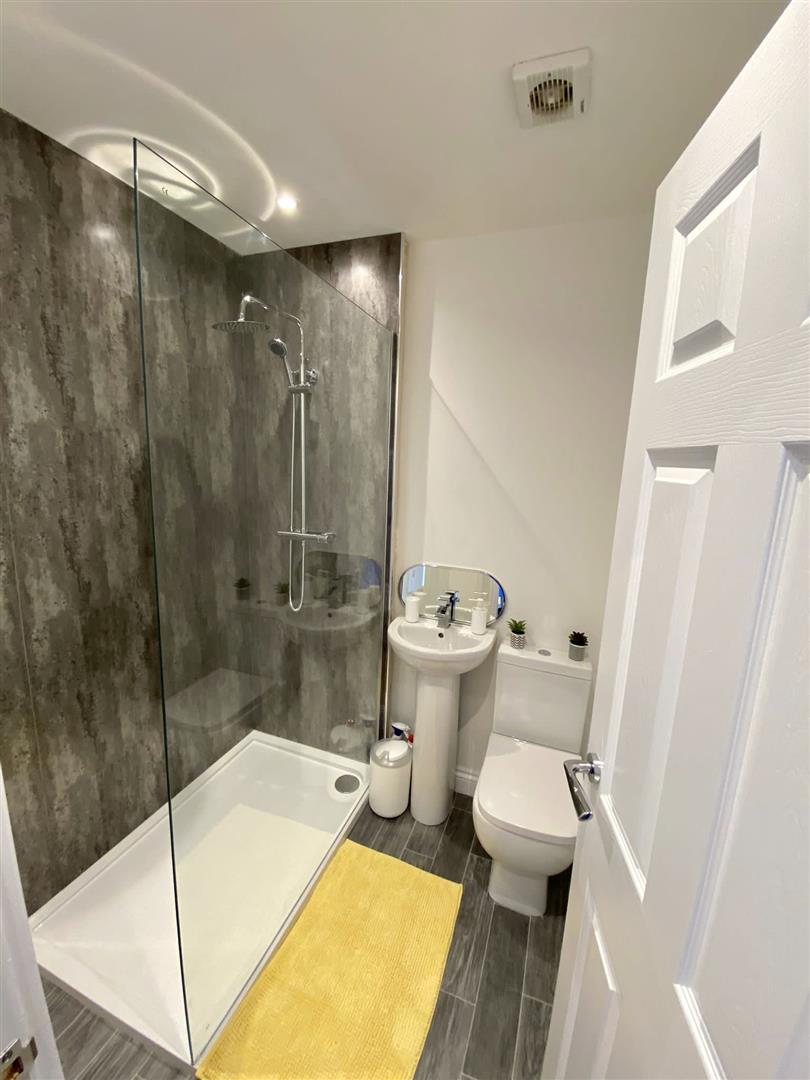 1 bed house share to rent in Burnley Road, Colne  - Property Image 8