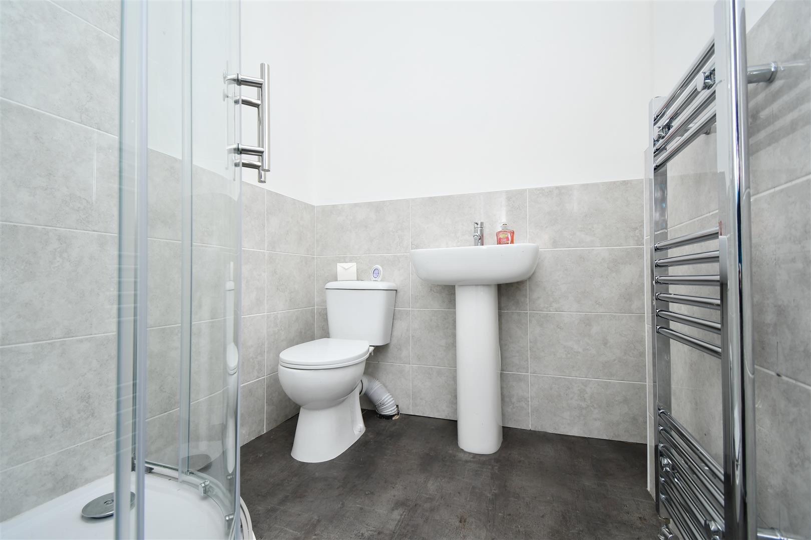 1 bed house share to rent in Linden Street, Burnley, BB10
