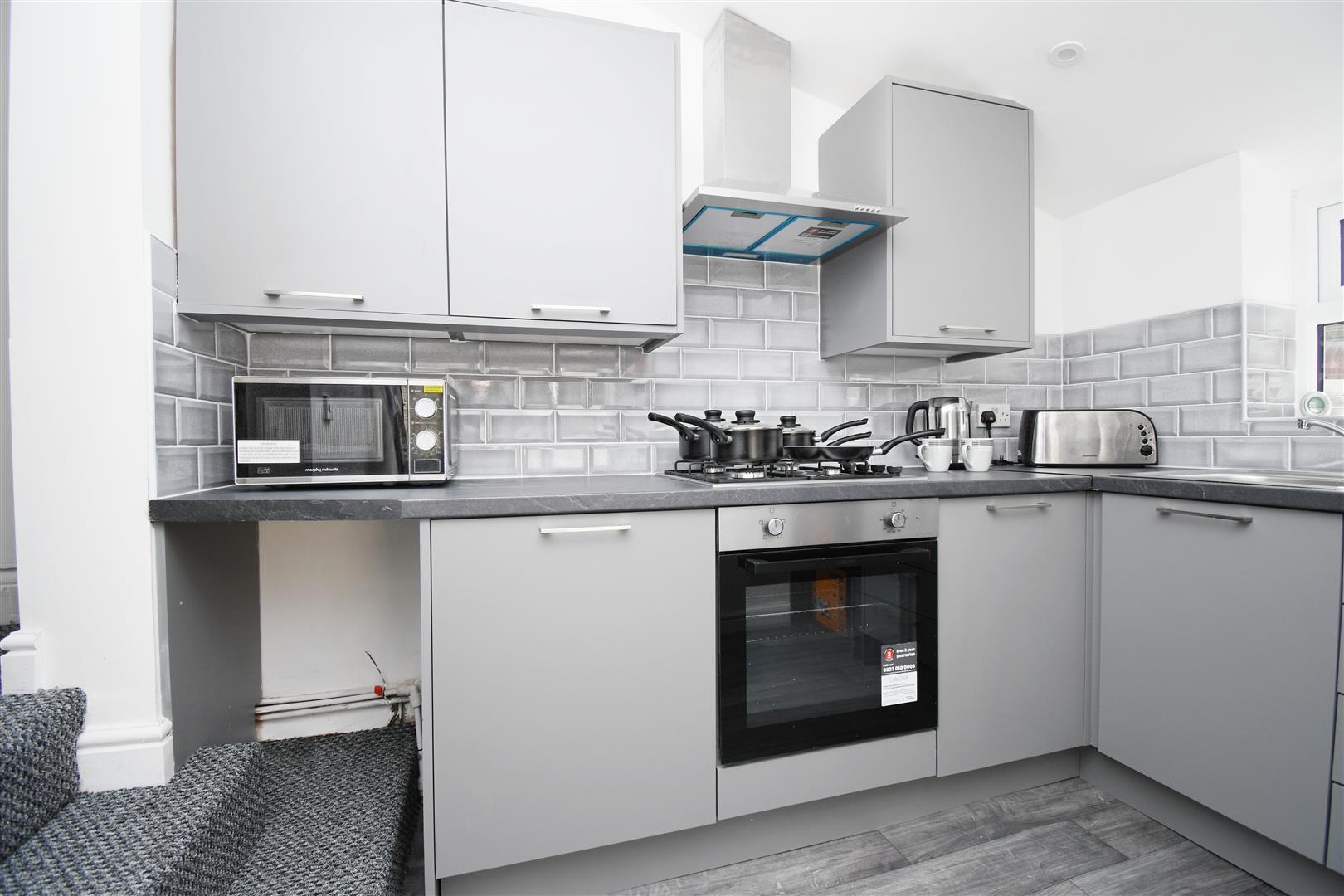 1 bed house share to rent in St. Matthew Street, Burnley 8