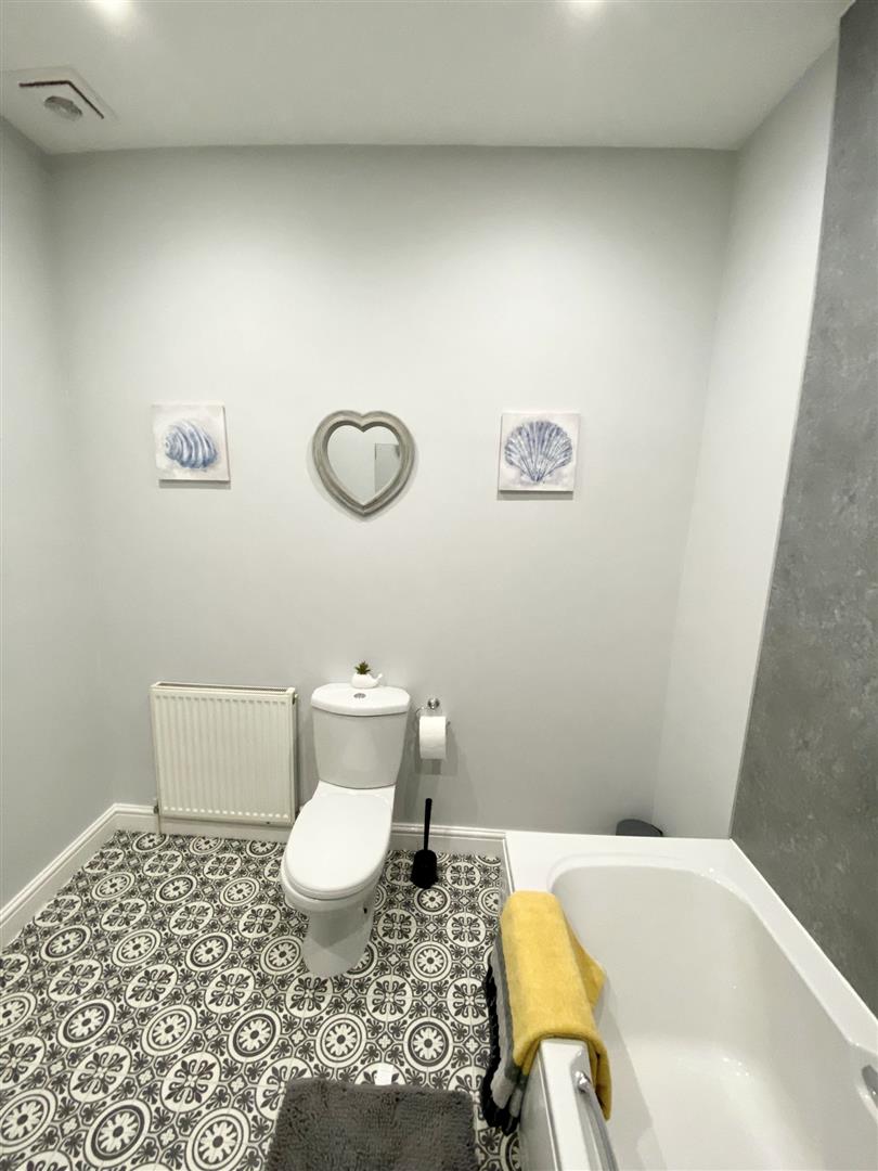 1 bed house share to rent in Coal Clough Lane, Burnley  - Property Image 9