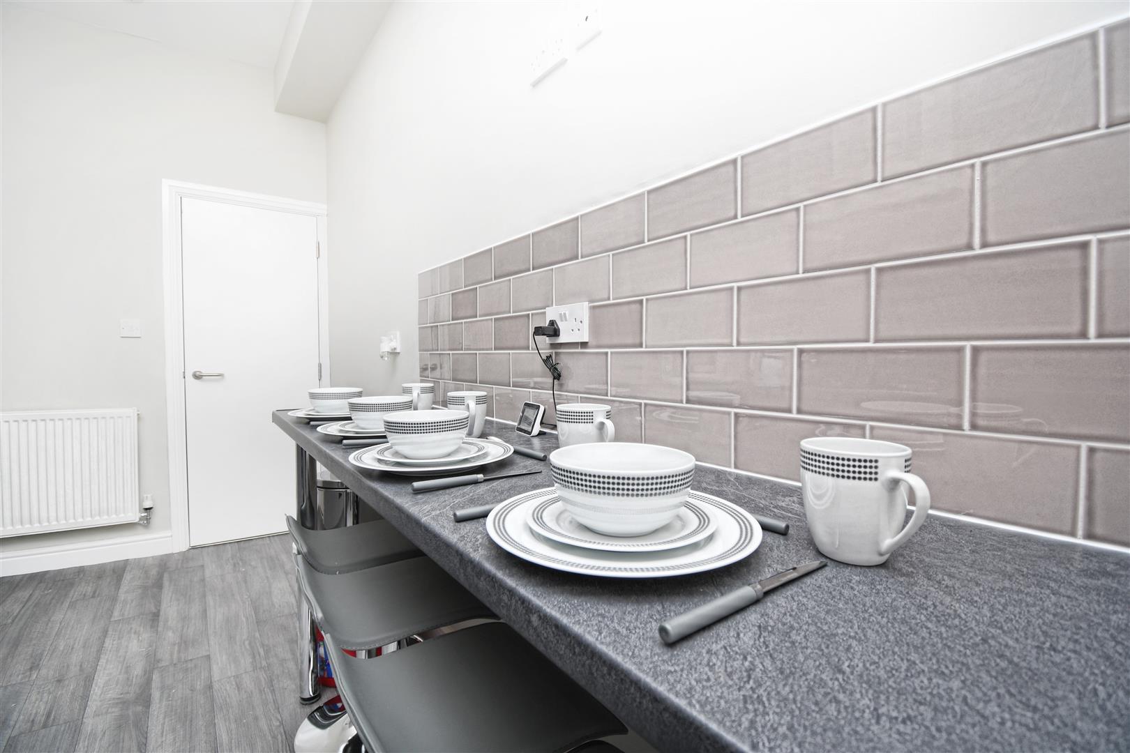 1 bed house share to rent in Berry Street, Burnley 2