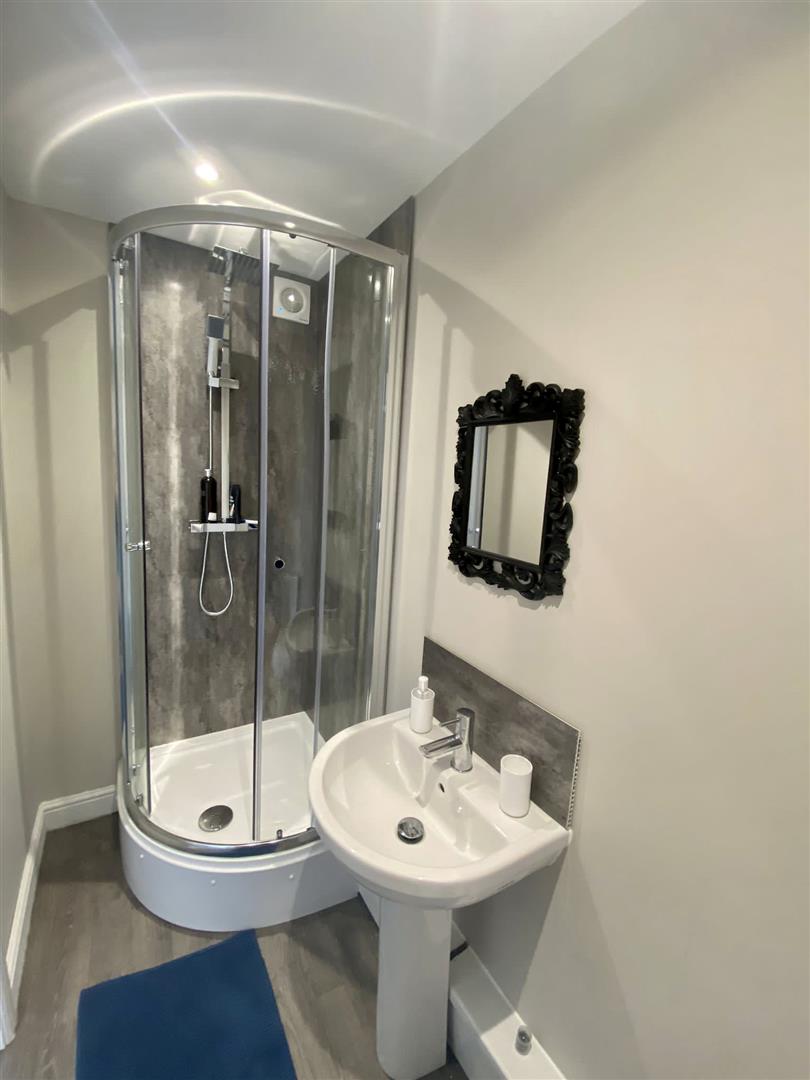 1 bed house share to rent in Berry Street, Burnley  - Property Image 5