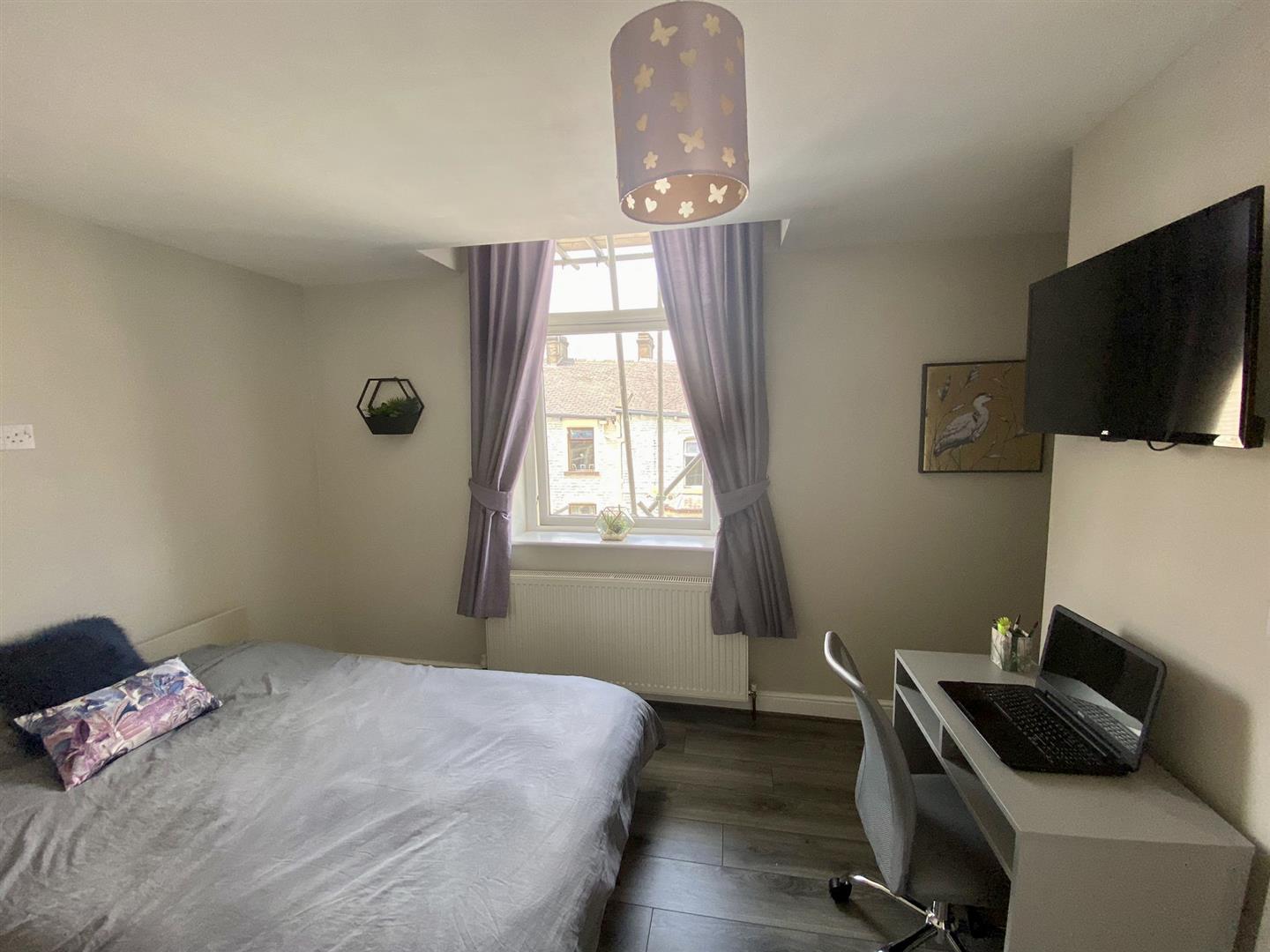 1 bed house share to rent in Berry Street, Burnley  - Property Image 2