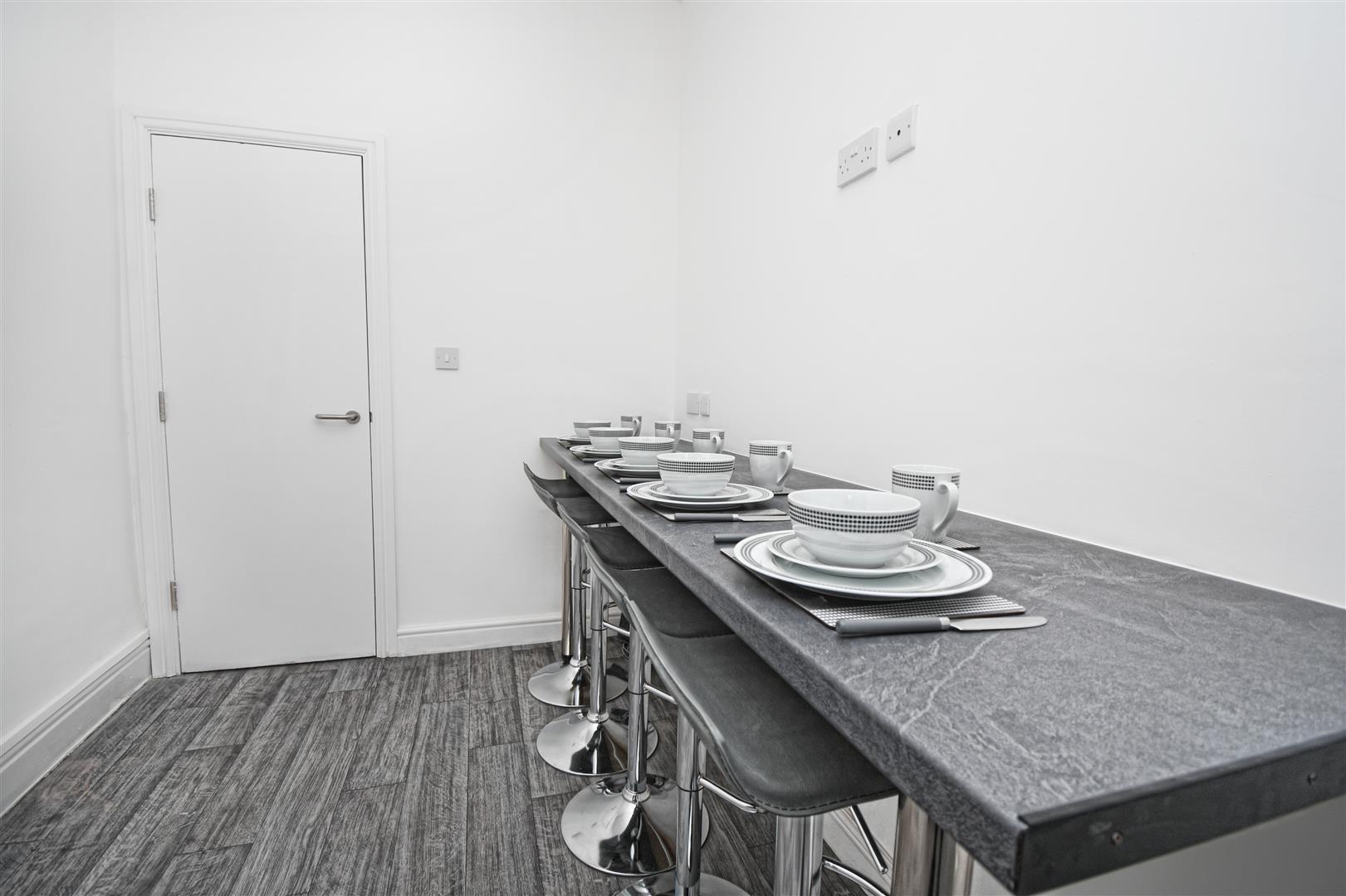 1 bed house share to rent in Hollingreave Road, Burnley 8