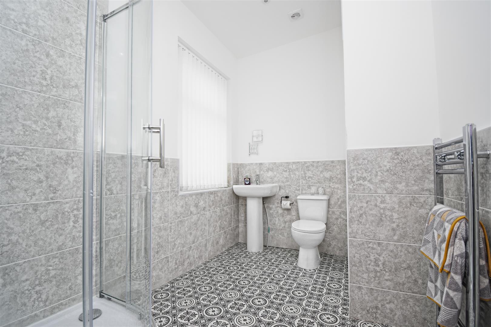 1 bed house share to rent in Hollingreave Road, Burnley  - Property Image 5