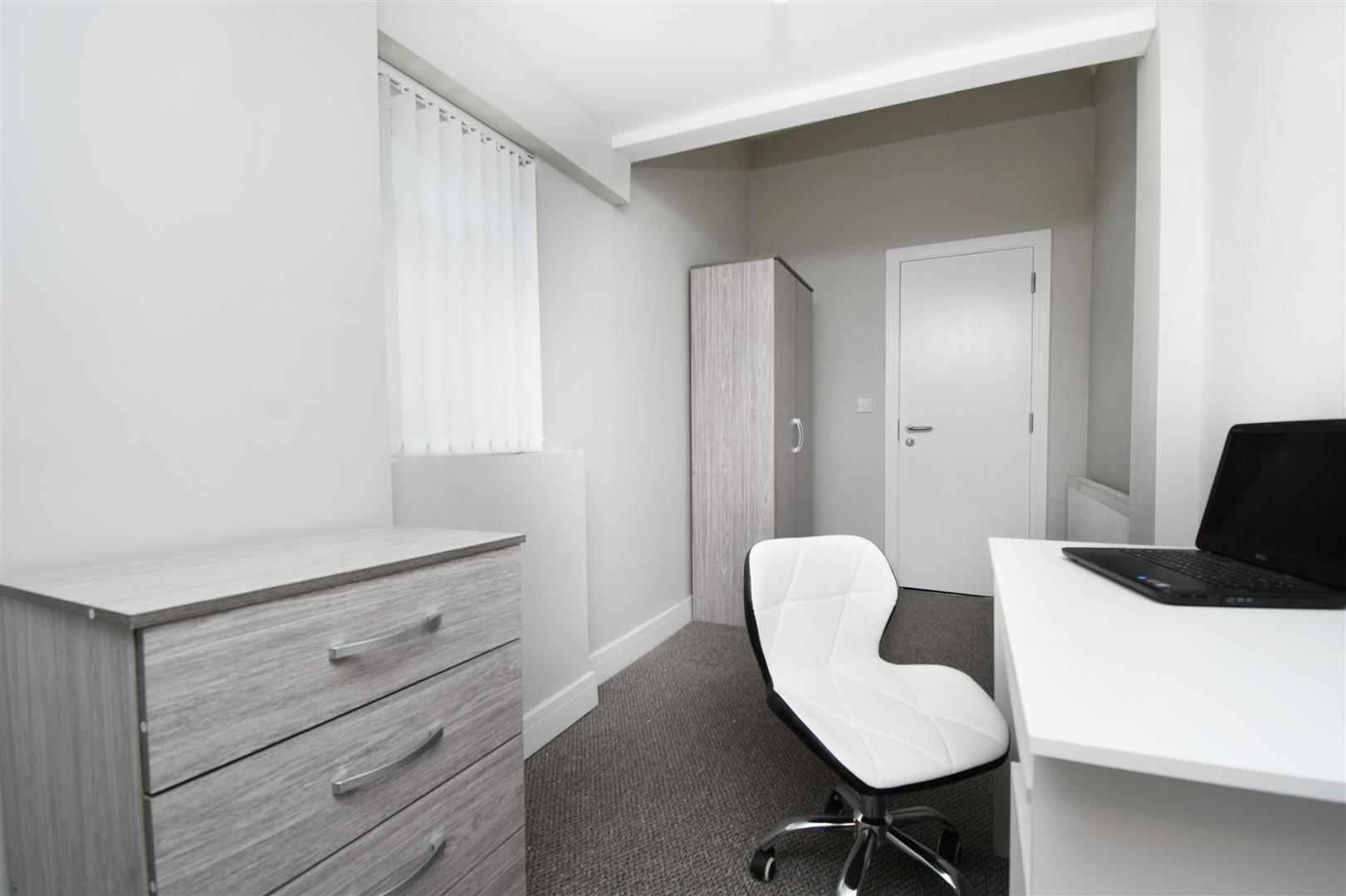 1 bed house share to rent in Dall Street, Burnley 9