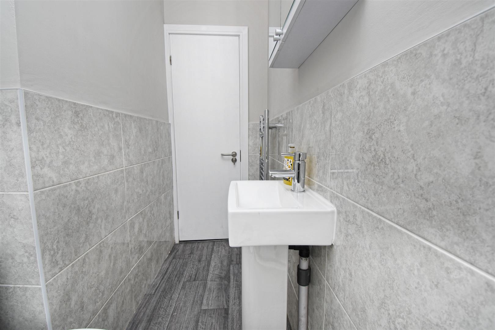 1 bed house share to rent in Dall Street, Burnley 16