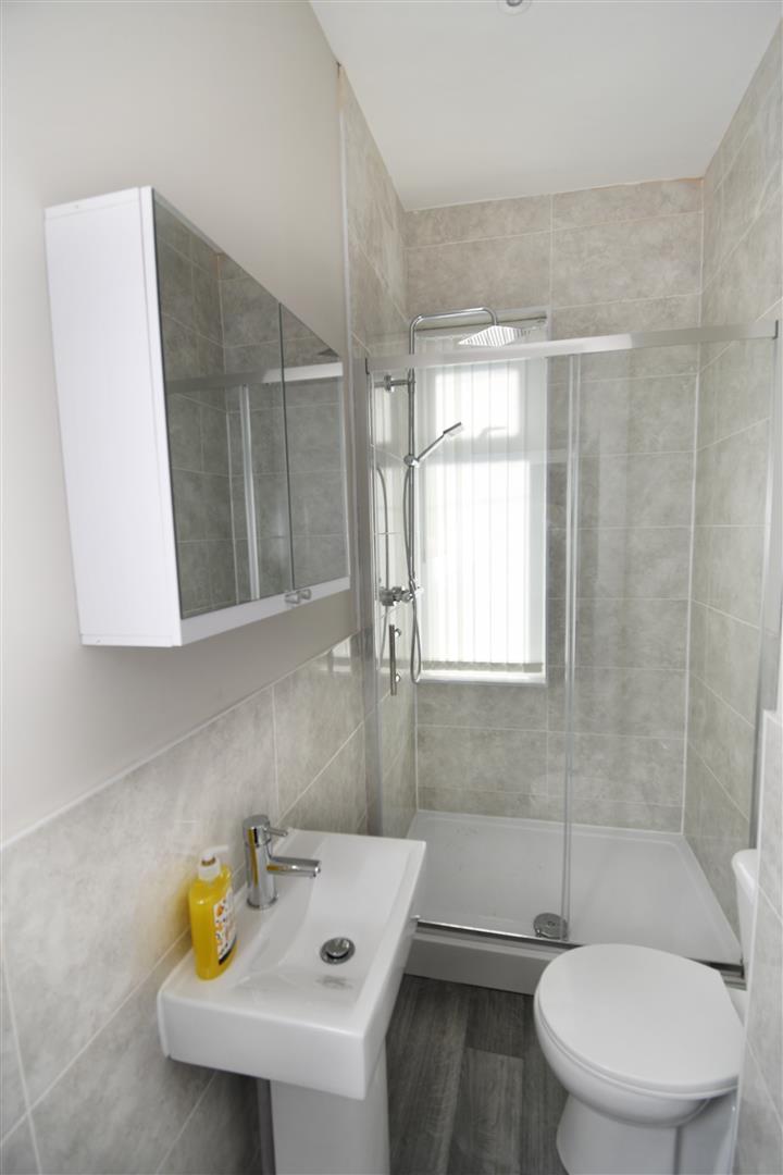 1 bed house share to rent in Dall Street, Burnley 15