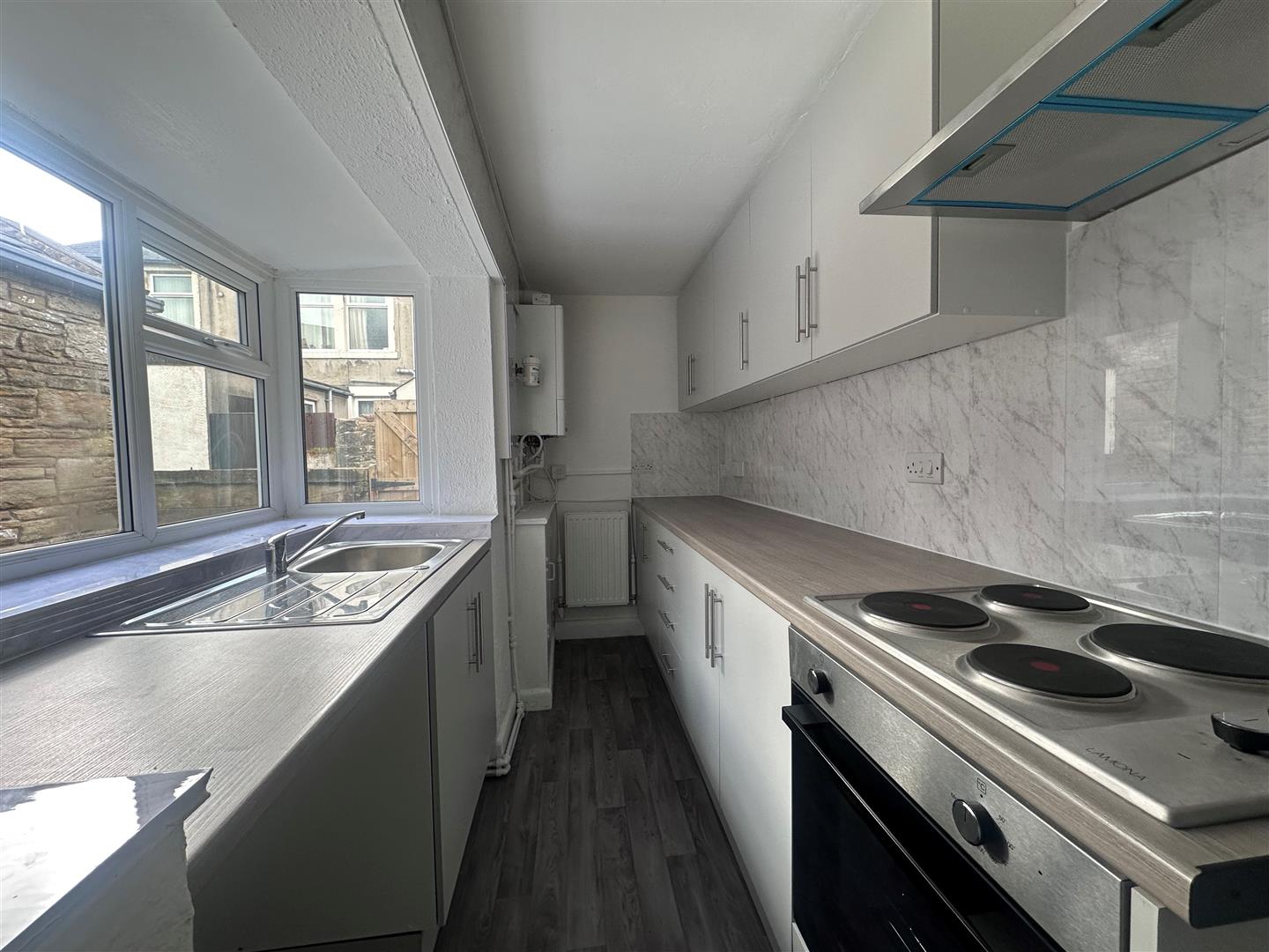 2 bed terraced house for sale in Burnley Road, Burnley  - Property Image 5