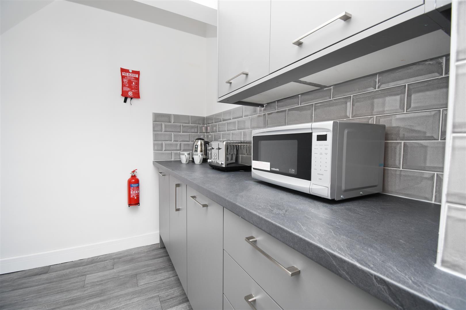 1 bed house share to rent in Berry Street, Burnley 10