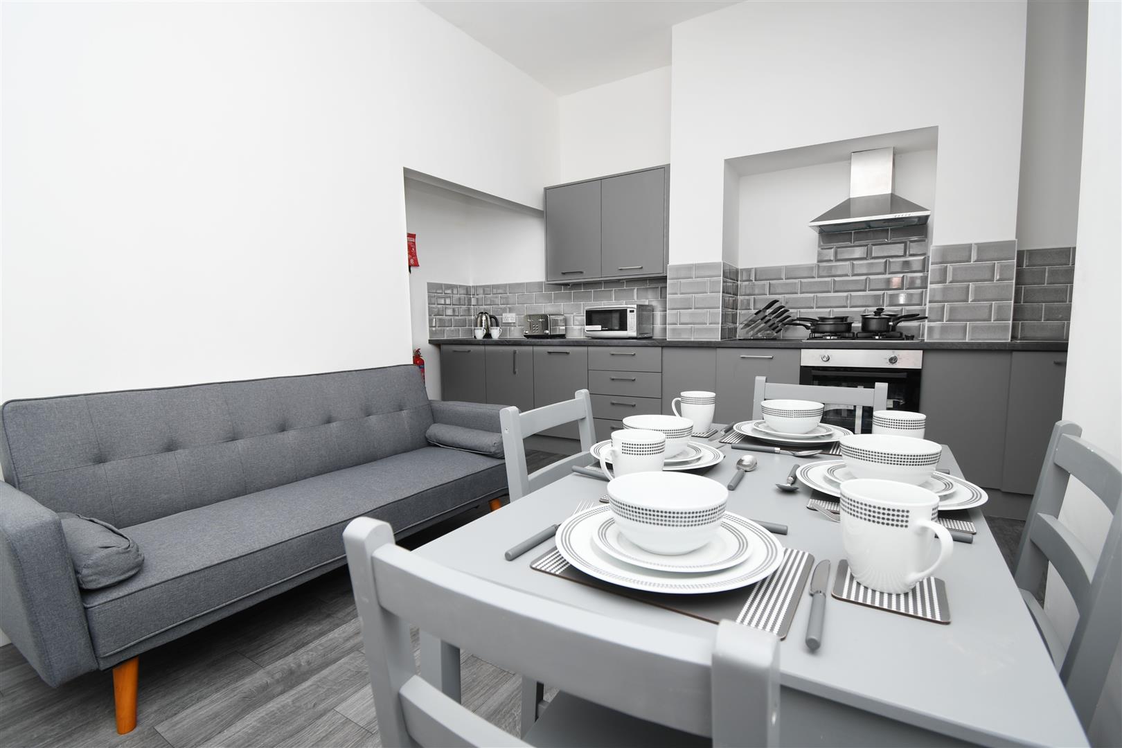 1 bed house share to rent in Berry Street, Burnley 7